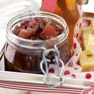 Spiced cranberry & pear relish_image