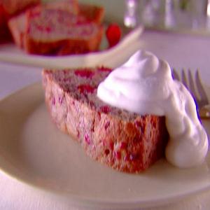 Raspberry Pound Cake with Vin Santo Cream_image