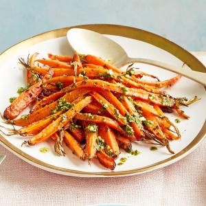 Roasted carrots with basil pesto image