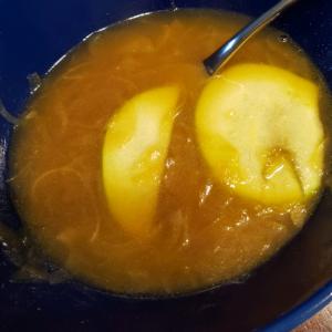 German Apple-Onion Soup_image