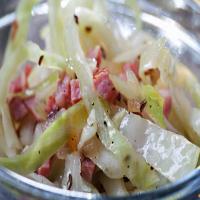 Bavarian Cabbage Salad with Warm Bacon_image