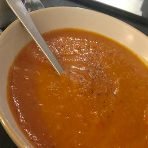 Vegan Roasted Red Pepper and Carrot Soup_image
