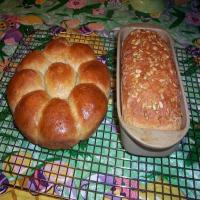 Hearty Oat and Whole Wheat Bread_image