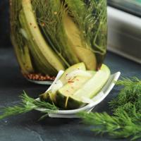 Nothin' Sweet About These Spicy Refrigerator Pickles_image