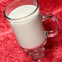 Super Easy Drinkable Fruit Yogurt Shakes image