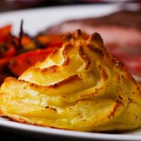 Gravy-stuffed Duchesse Potatoes Recipe by Tasty image