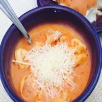 Creamy Tomato Tortellini Soup Recipe - (4.5/5)_image