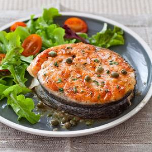 Grilled Salmon Steaks with Lemon-Caper Sauce_image