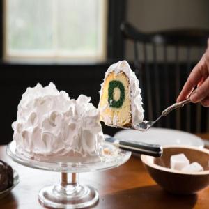 Surprise-Interior Cake with Dartmouth 