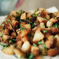 Crunchy parsley croutons image