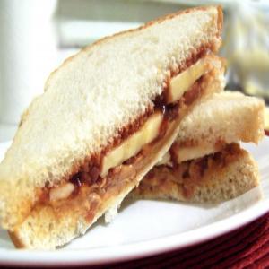 BBQ & Nut Sandwich_image