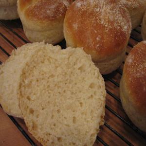 Sourdough Sandwich Buns (Schlotzsky Style) image
