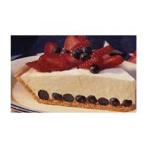 Red, White & Blueberry Cream Pie_image