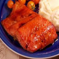 Glazed Grilled Salmon_image