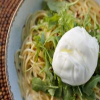 Spaghetti with Lemon, Garlic and Pecorino image