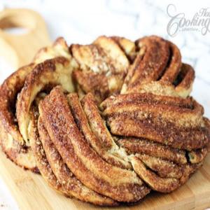 Estonian Kringle - Cinnamon Braid Bread_image