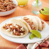 Slow-Cooked Pulled Pork with Mojito Sauce_image