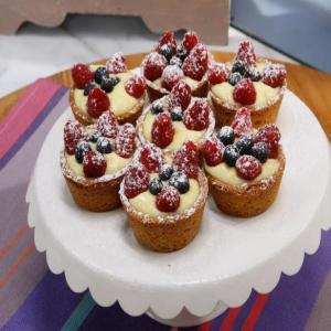 Vanilla Pudding Pies_image