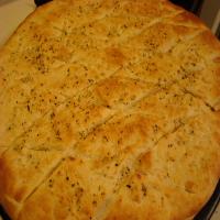Cheesy Italian Oatmeal Pan Bread_image