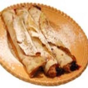 Hungarian Crepes with Peanut Butter and Jam: Palacsinta image