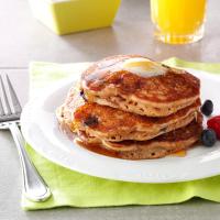 Berry Granola Pancakes_image