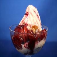 Warm Berry Topping for Ice Cream_image