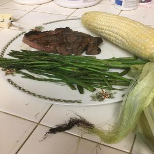 Hartson's Steak {Chuck}, Corn and Asparagus_image