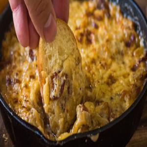 Baked Caramelized Onion and Bacon Dip_image