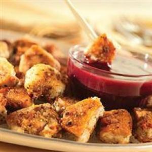 Cajun Chicken Bites with Raspberry Mustard Dipping Sauce_image