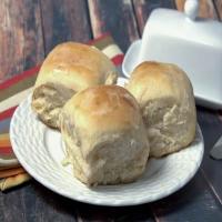 Old-Fashioned Soft and Buttery Yeast Rolls_image