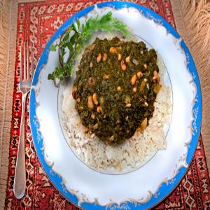 Delicious Vegetarion/Vegan Spinach Stew With Rice_image
