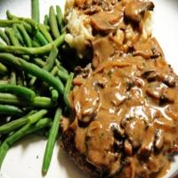 Slow Cooker Melt in Your Mouth Cube Steak and Gravy Recipe - (4.2/5)_image