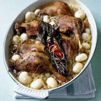 Tender duck legs with baby turnips_image