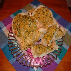 Cheddar Cheese Herb Bread_image