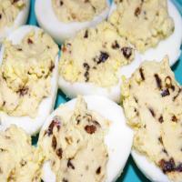 Deviled Eggs With Caramelized Onions_image