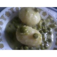 Mom 's Creamed Peas and Potatoes image