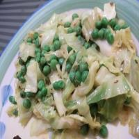 Cabbage With Green Peas_image
