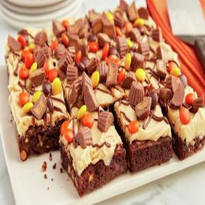 Peanut Butter Candy-Topped Brownies_image