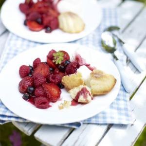 Summer berries with sweet wine cream_image