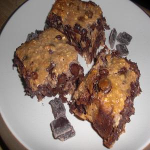 Super Easy Chocolate Chip Brownies image