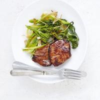 Hoisin pork with garlic & ginger greens image