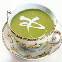 Pea Soup with Crème Fraîche_image