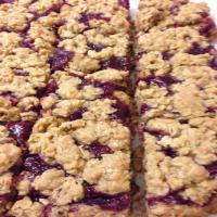 Raspberry Oatmeal Squares Recipe - (4.5/5) image
