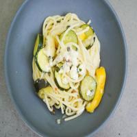 Spaghetti with Lemon and Zucchini image