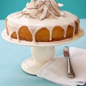 Coconut & rhum cake image