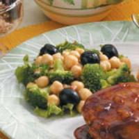 Broccoli Garbanzo Salad_image
