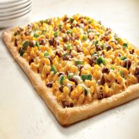 Deluxe Macaroni and Cheese Pizza image