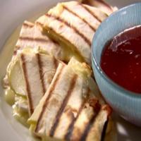 Grilled Apple and Brie Quesadilla with Strawberry Apple Dipping Sauce_image