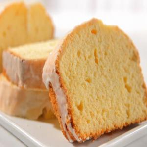 Prosecco Pound Cakes with Sparkling Glaze_image