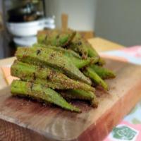 Grilled Okra with Spiced Sprinkle_image
